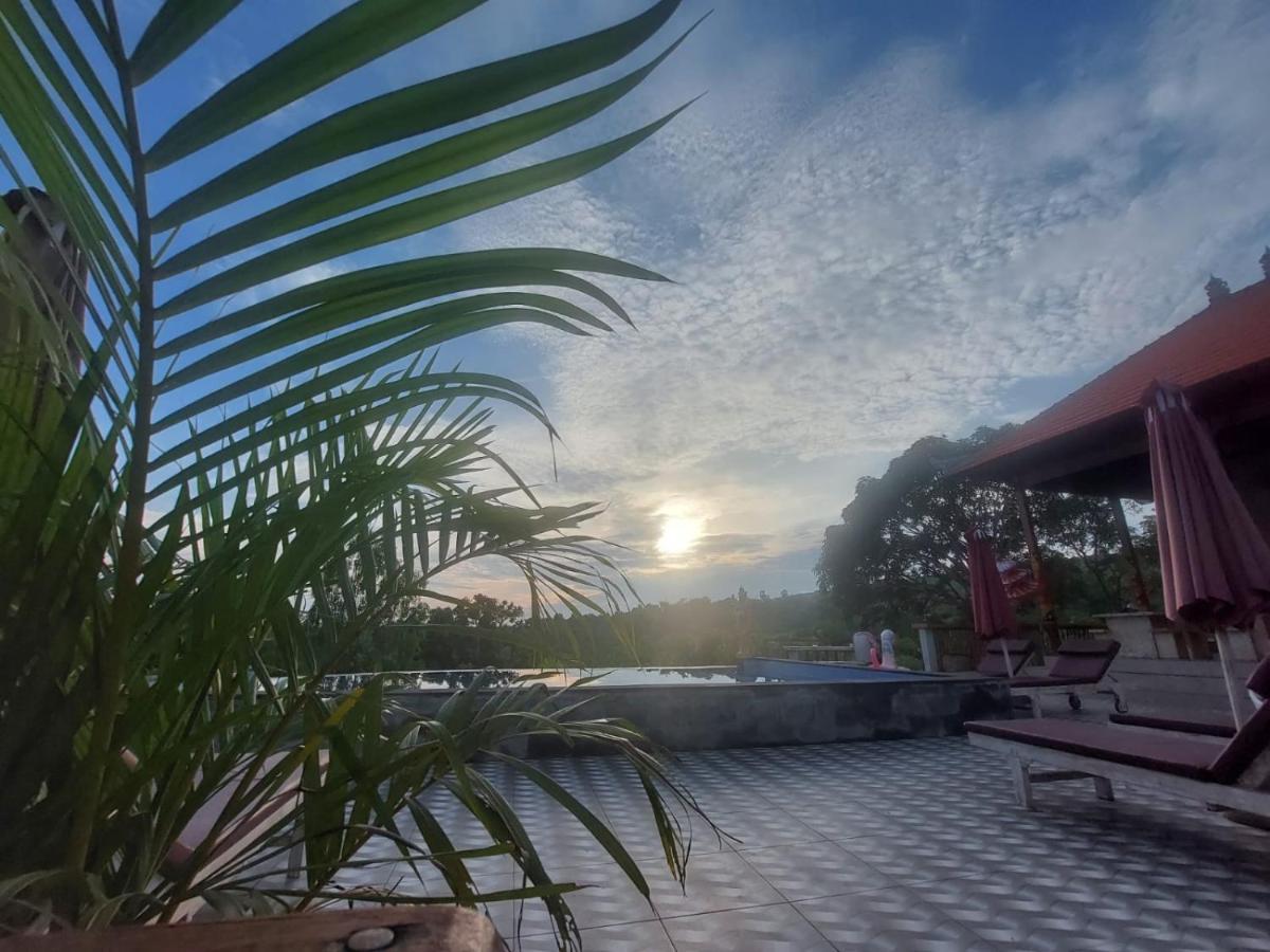 Innora Jungle Resort And Spa Batununggul Bagian luar foto