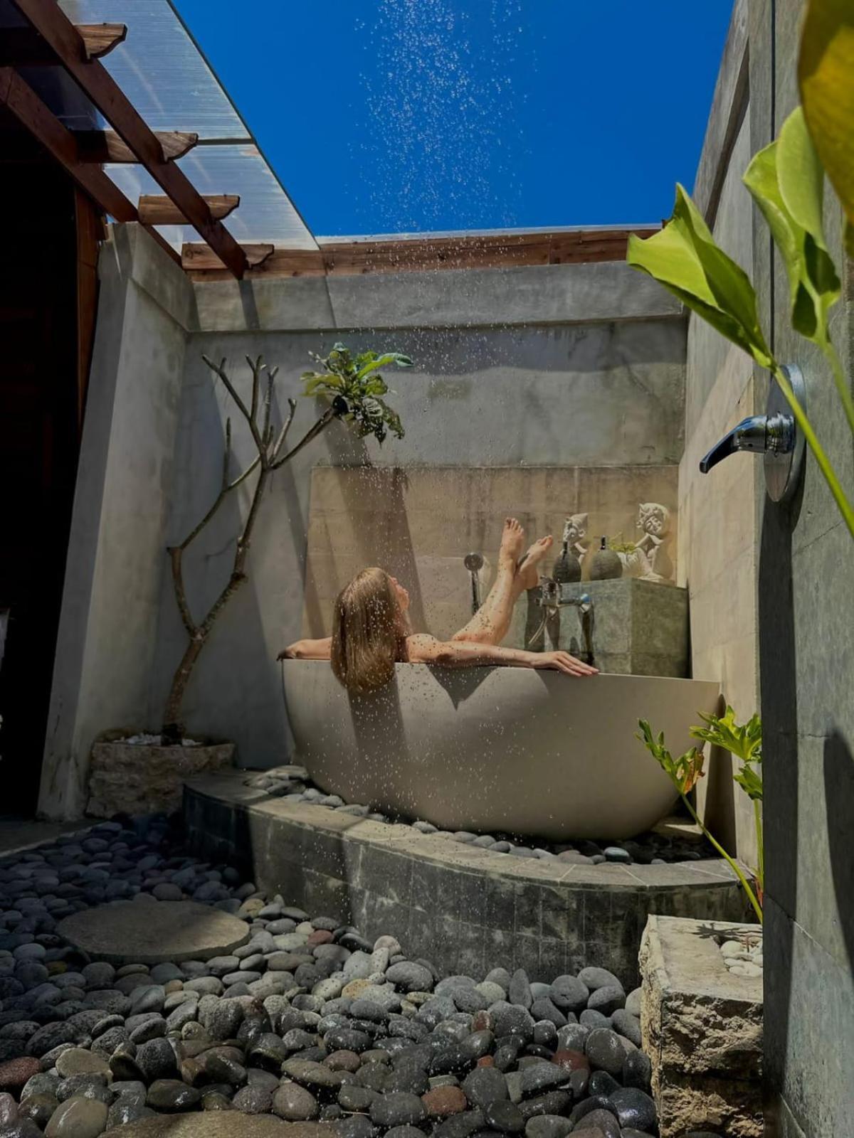 Innora Jungle Resort And Spa Batununggul Bagian luar foto