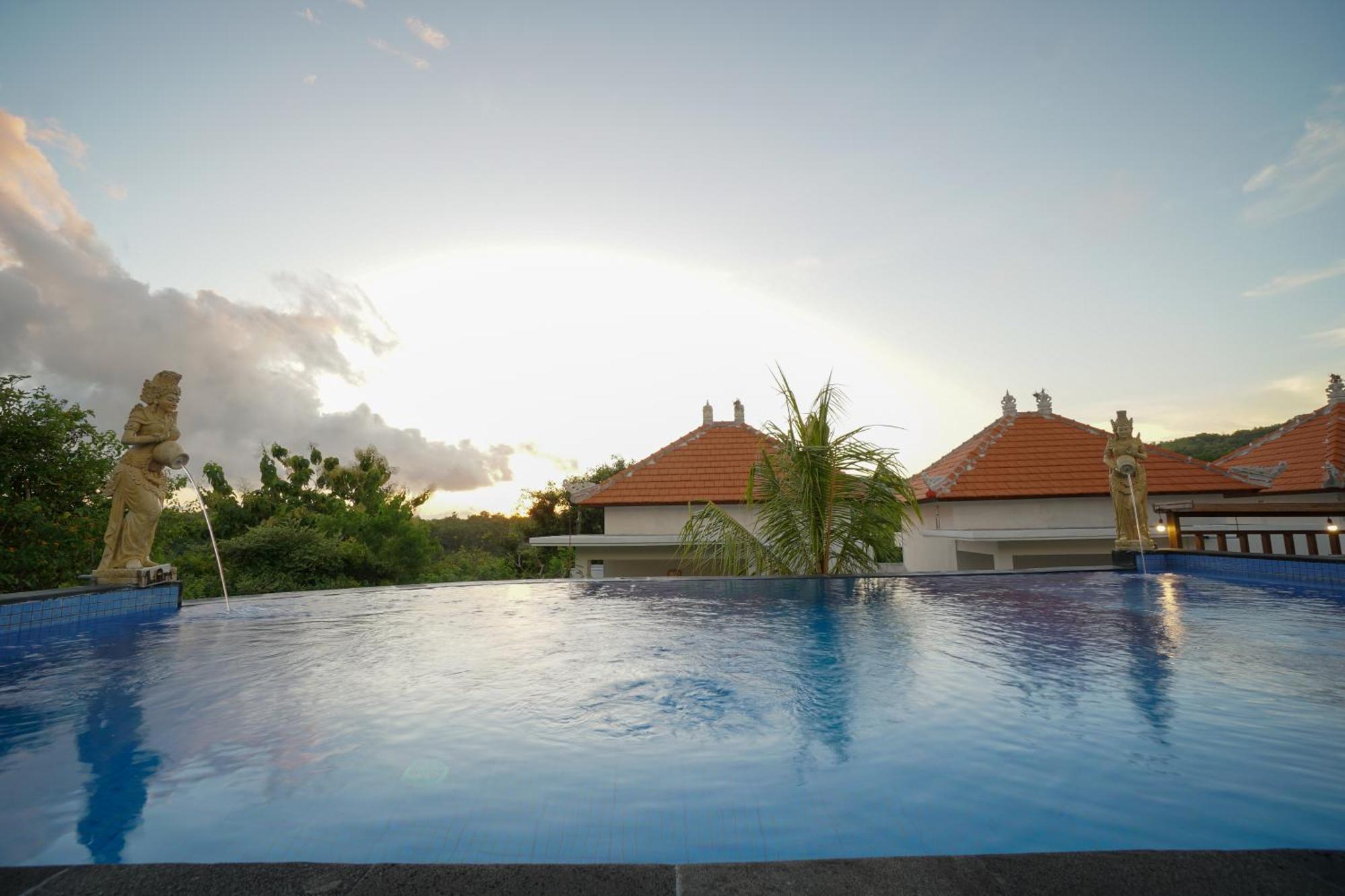 Innora Jungle Resort And Spa Batununggul Bagian luar foto