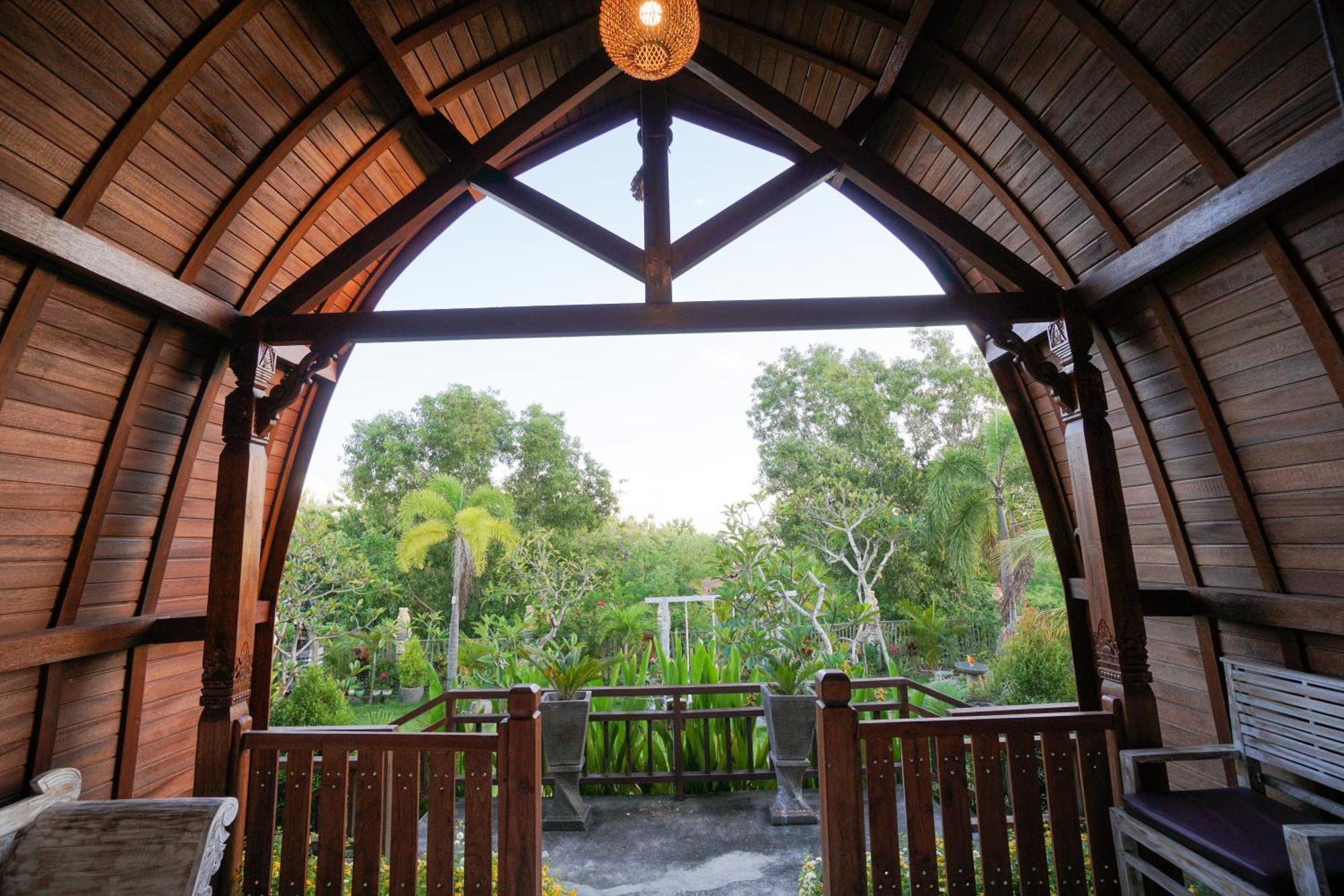 Innora Jungle Resort And Spa Batununggul Bagian luar foto