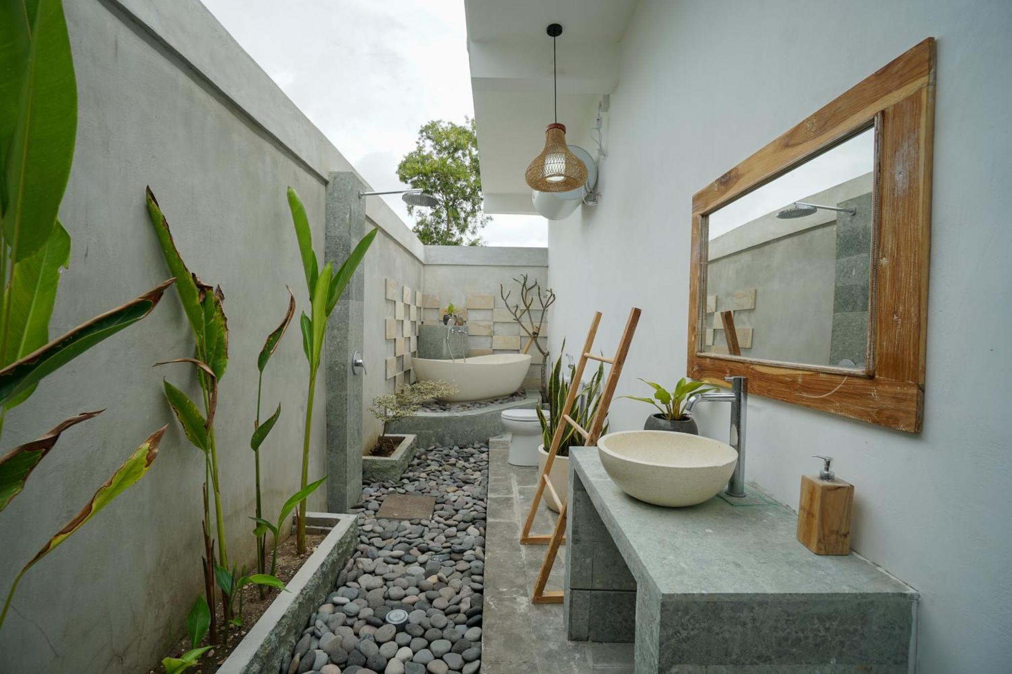 Innora Jungle Resort And Spa Batununggul Bagian luar foto